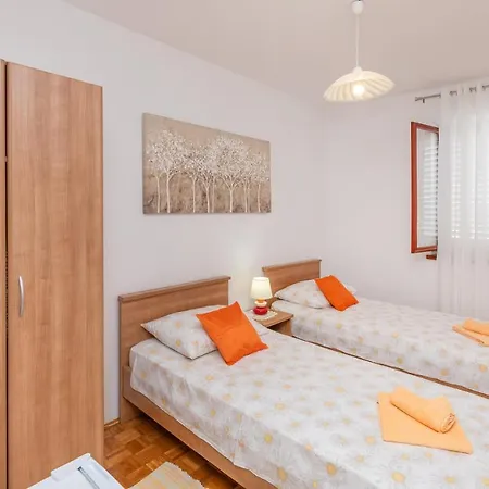 Ivo Guest house